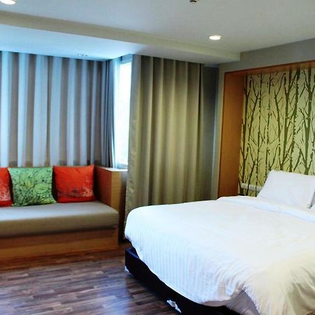 Nantra Retreat And Spa Bangkok Exterior photo