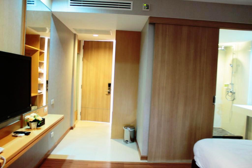 Nantra Retreat And Spa Bangkok Exterior photo