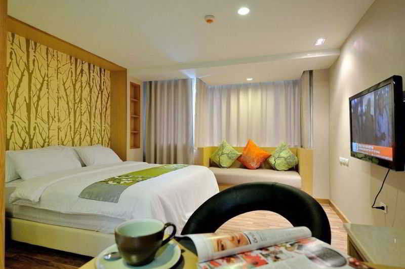 Nantra Retreat And Spa Bangkok Exterior photo