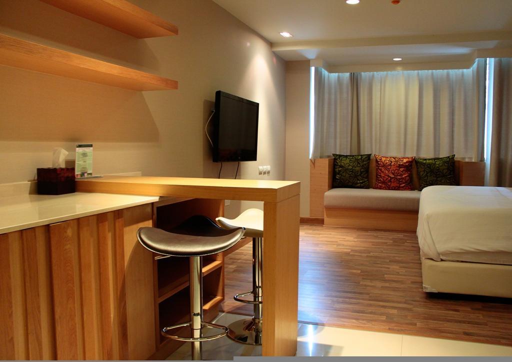 Nantra Retreat And Spa Bangkok Exterior photo